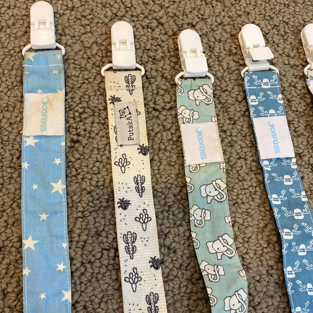 10 Pacifier Clips - Picture 3 of 5